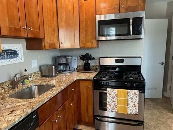 Foto principal - 402 Hanover St