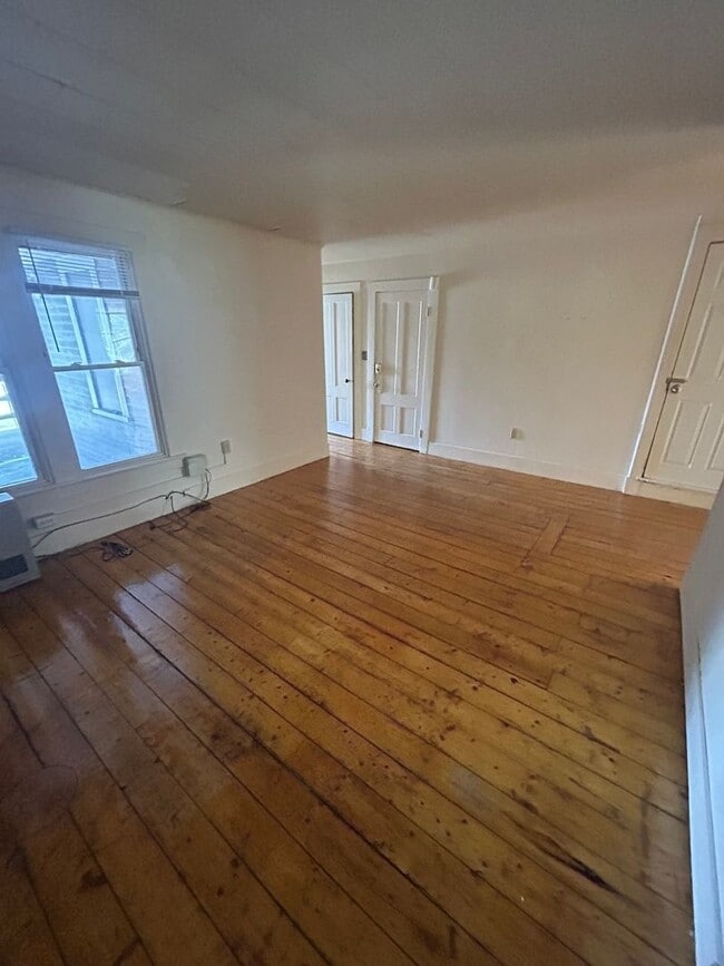 Building Photo - 149 N Union St