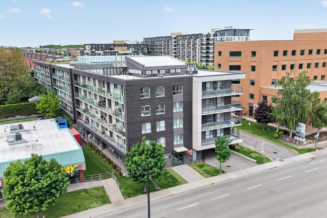 Building Photo - Le Sherbrooke East