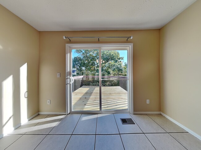 Building Photo - 132 Hitching Post Pl