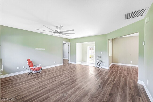 Foto del edificio - 2585 12th Ave SE