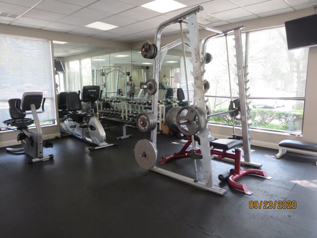 fitness center - 5704 Walnut Ave