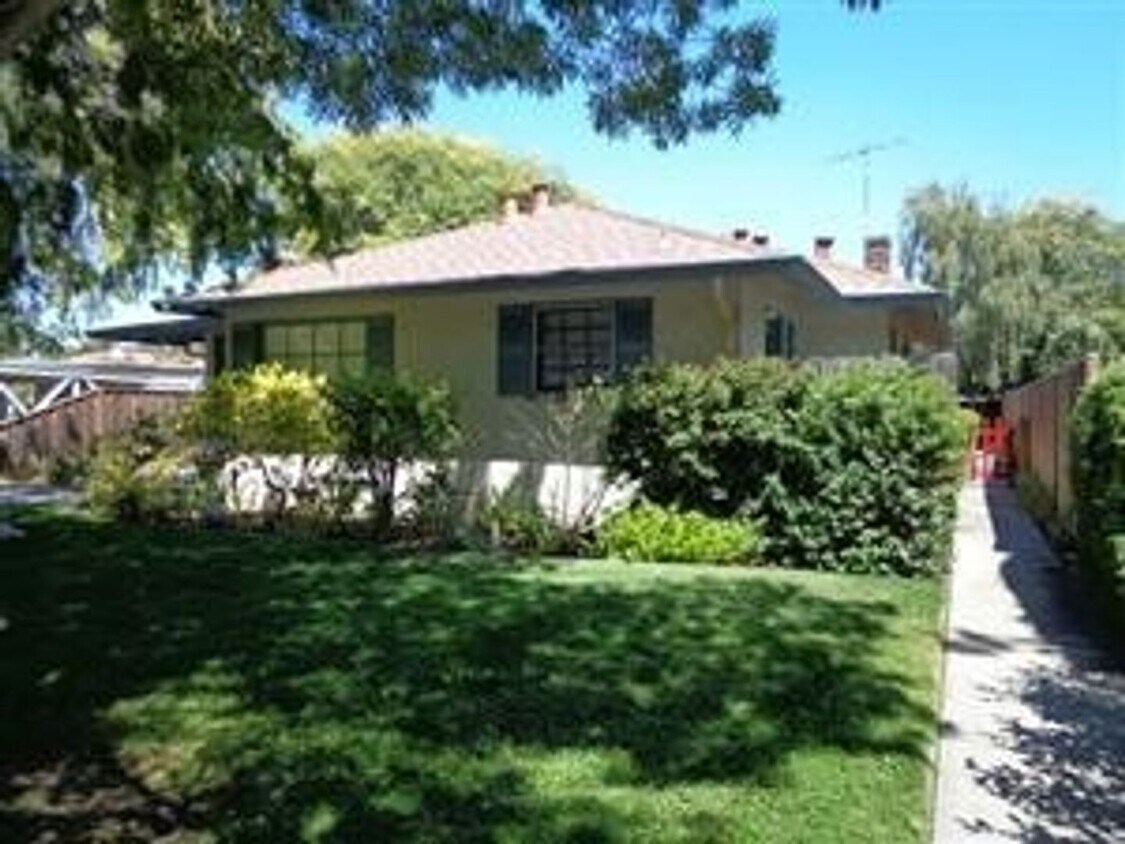 Primary Photo - 2725-2729 Byron St.