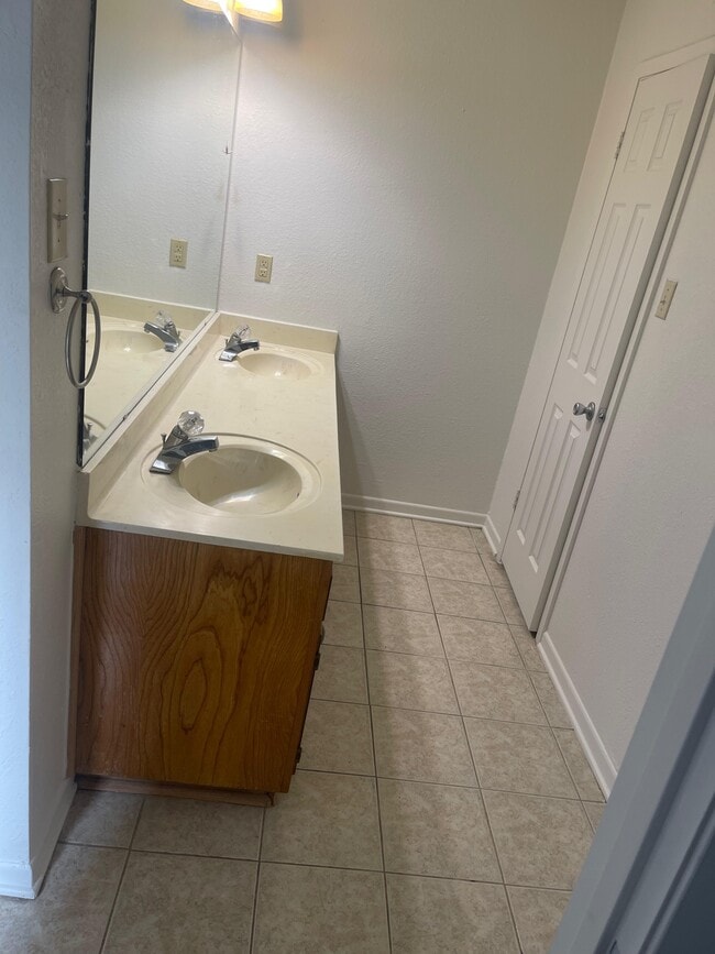 Foto del edificio - 1702 Edgefield St