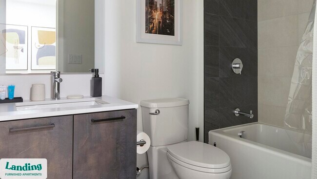 Building Photo - 632 Howard Rd SE