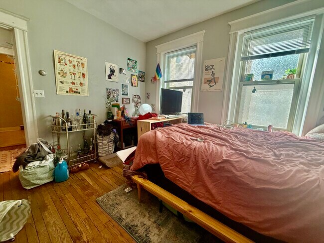 Foto del edificio - 1665 Commonwealth Ave