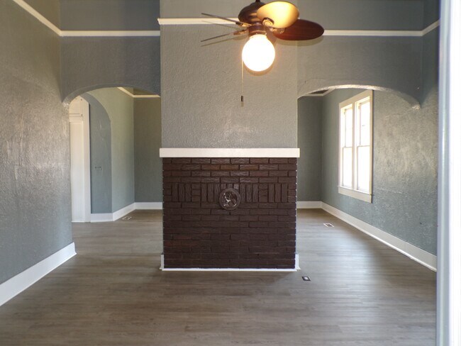 Foto del edificio - 1734 Lee Ave SW