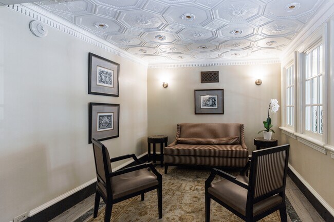 Foto del edificio - 3534 N Lake Shore Dr