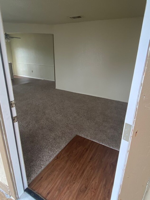 Primary Photo - 2 bedroom 2 bathroom apartment by TWU