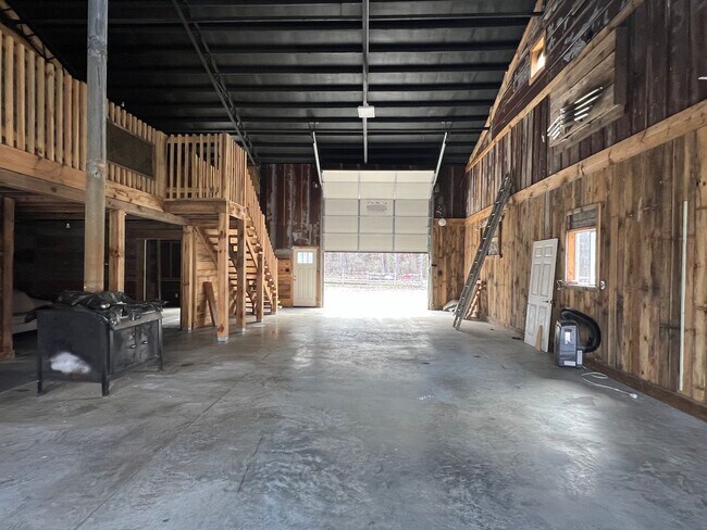 Building Photo - 2353 TN-107