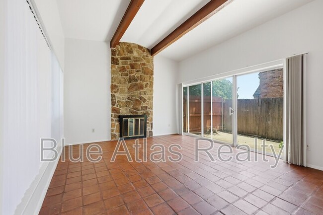 Building Photo - 13424 Blossomheath Ln