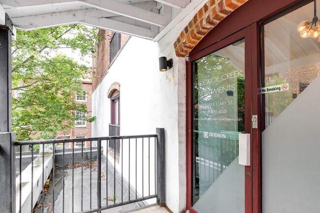 Foto del interior - 1401-1411 E Cary Street