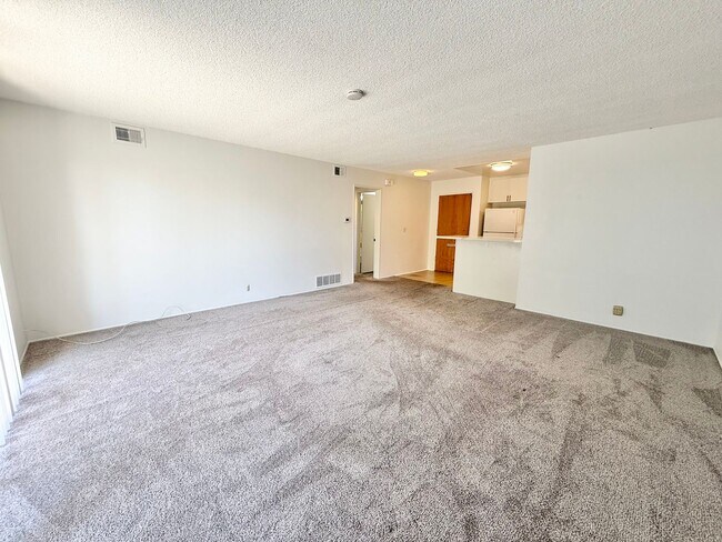 Foto del edificio - Charming 2 Bedroom 1 Bath in Laguna Beach!!