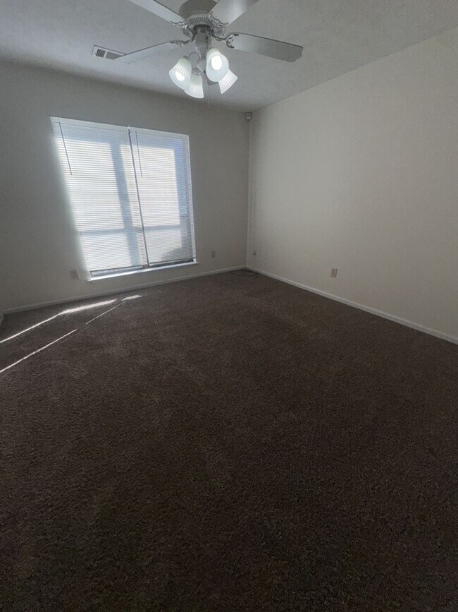 Foto del edificio - r3801d