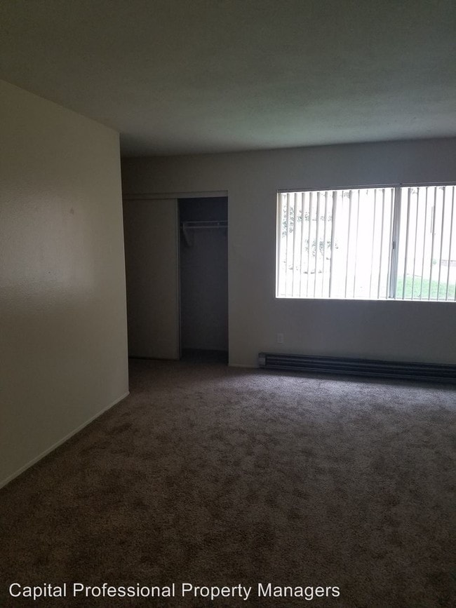 Building Photo - 8723 Navajo Rd