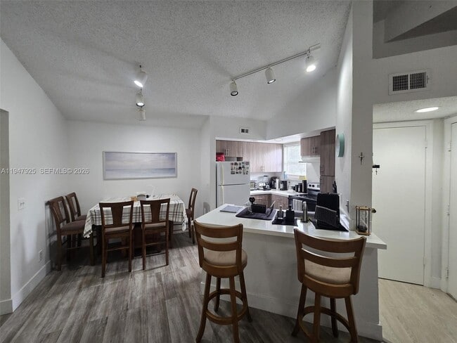 Foto del edificio - 12840 Vista Isles Dr