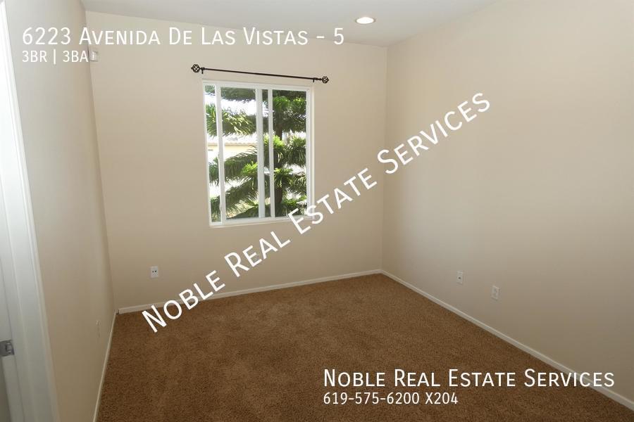 Primary Photo - 6223 Avenida De Las Vistas