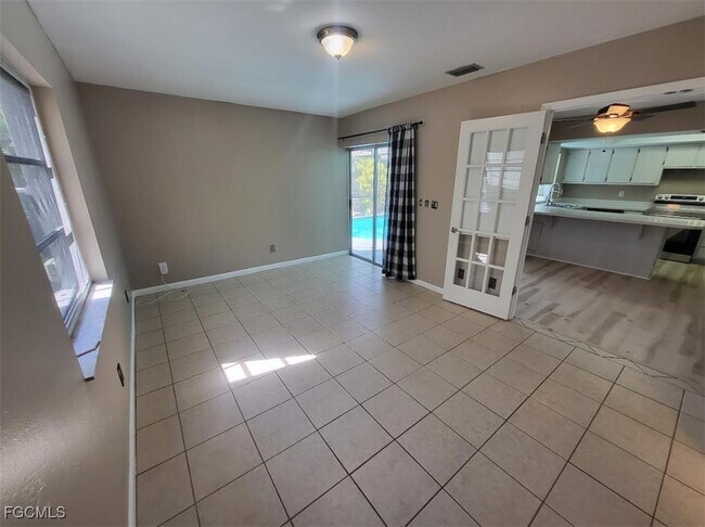 Foto del edificio - 4504 SW 7th Pl