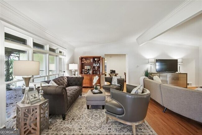 Foto del edificio - 1930 Wildwood Pl NE