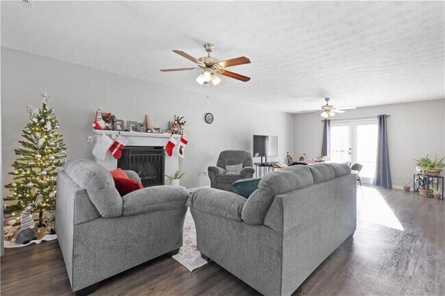 Building Photo - 284 Oak Ridge