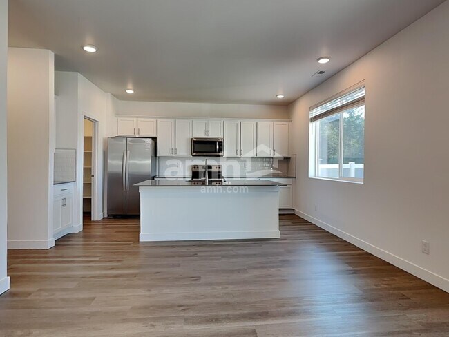 Foto del edificio - 7713 Brenden St SW