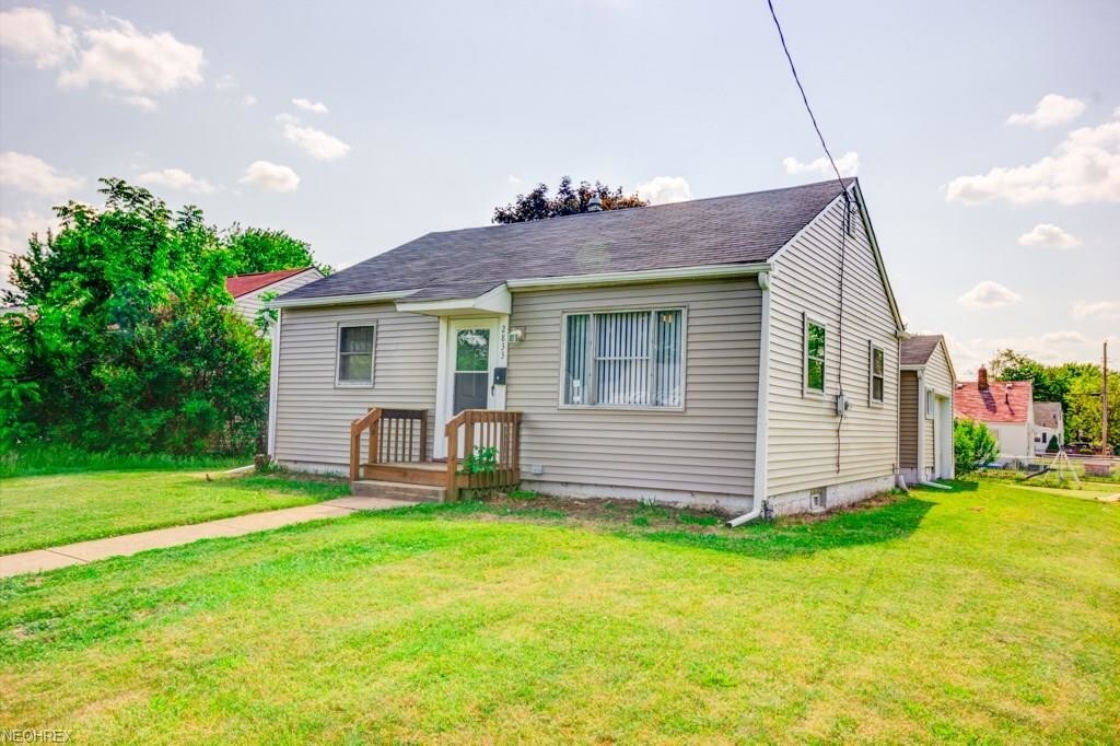 Foto principal - 2833 Ellis Ave NE