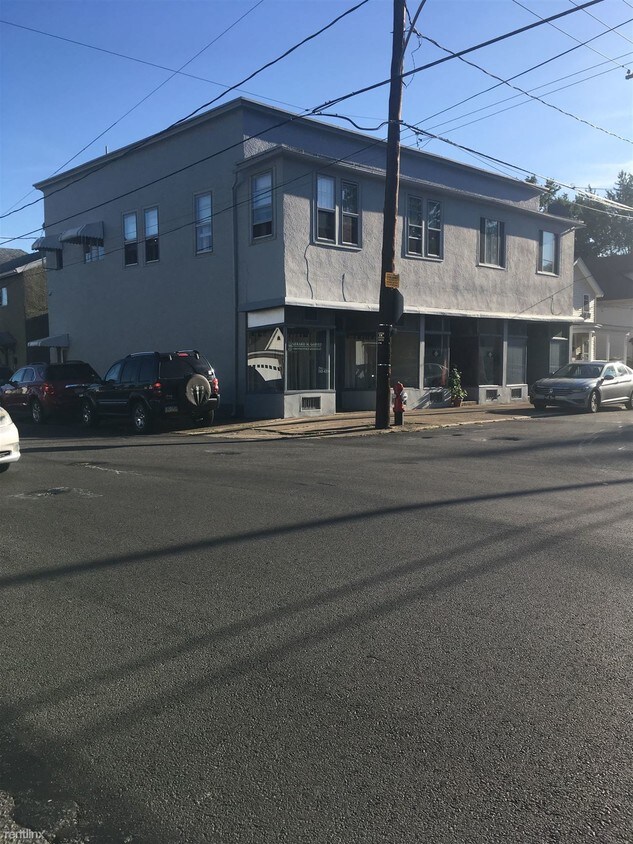 Primary Photo - 1780 Brick Ave