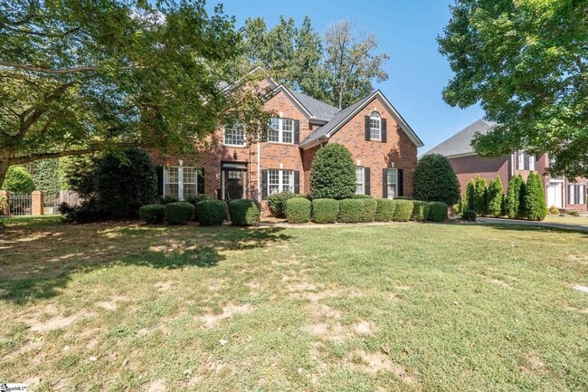 Building Photo - 220 Huddersfield Dr