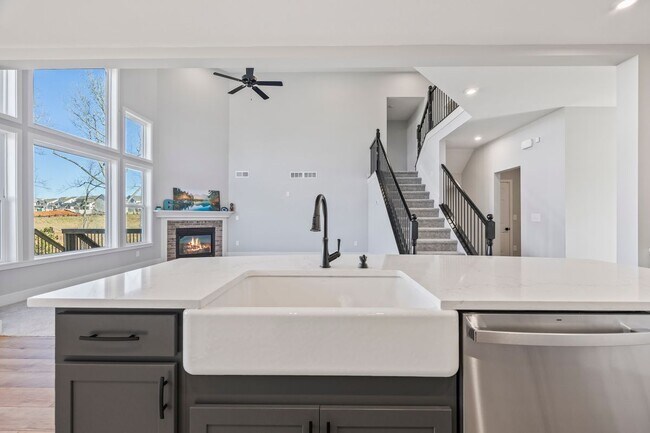 Foto del edificio - 72 Clear Lk Pkwy