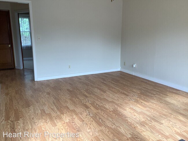 Building Photo - 2 br, 1 bath House - 123 5th Ave E