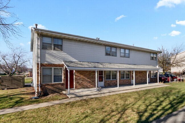 Building Photo - 1504 Ensign Dr