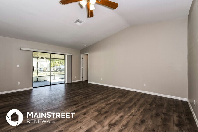 Foto del edificio - 15500 Spring Line Ln