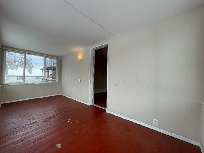 Building Photo - 3224 Grand Ave S