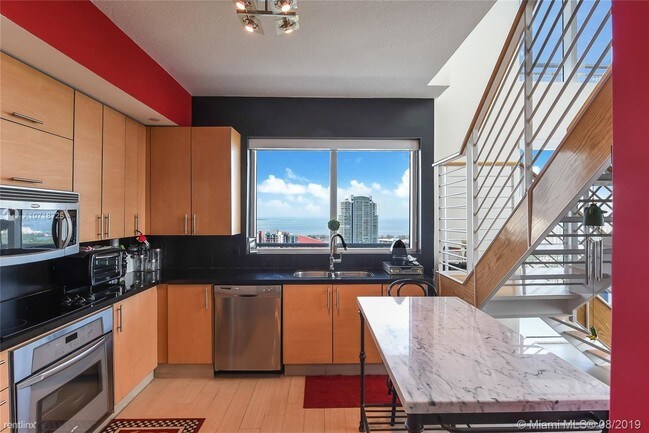 Building Photo - 2 br, 3 bath  - Infinity At Brickell Condo