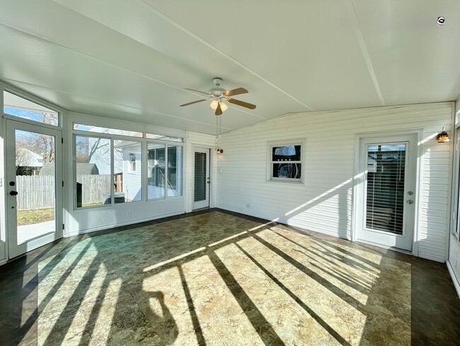 Foto del edificio - Ready 07-07-25!! Fantastic 4-Bedroom Home ...
