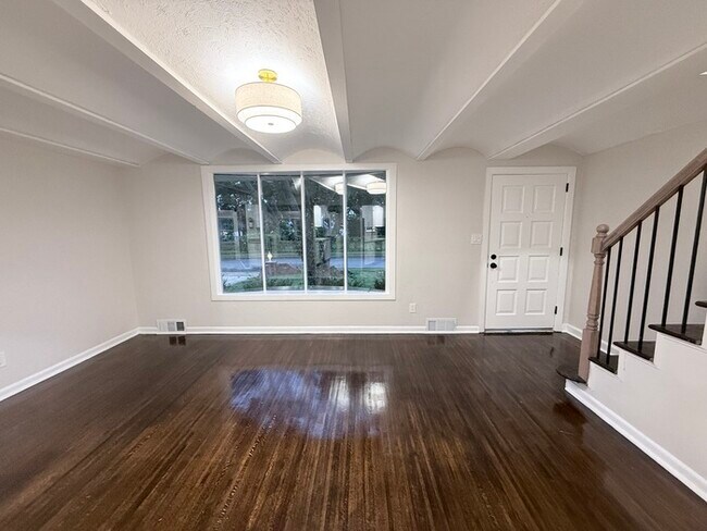 Foto del edificio - 226 S Moore Ave