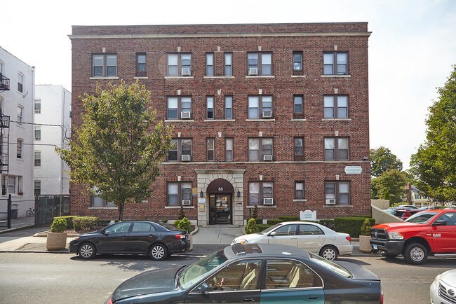 Building Photo - 33-D33 Coleman St