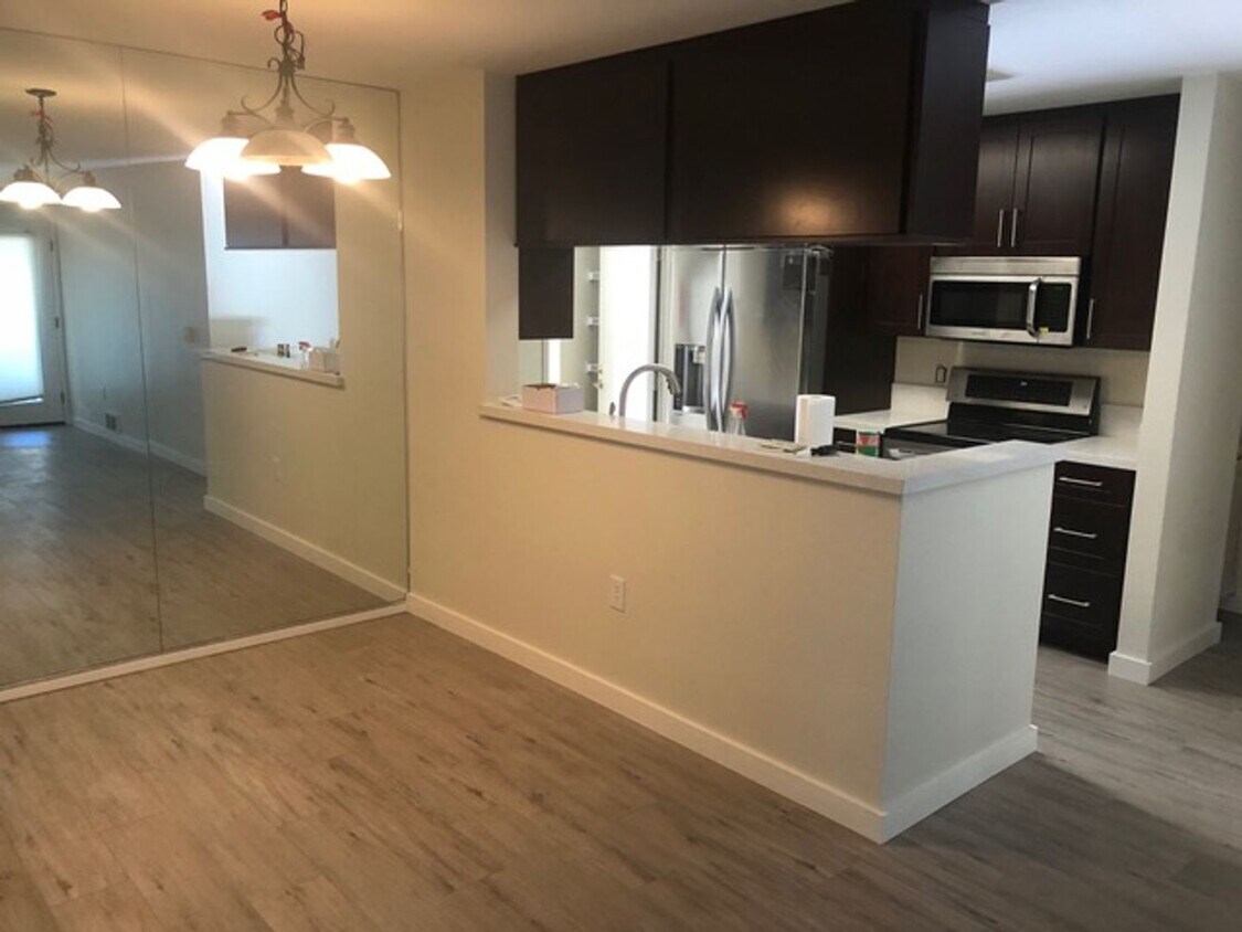 Image showcasing Industrial loft penthouse | The sims 4 | No cc | Stop-motion