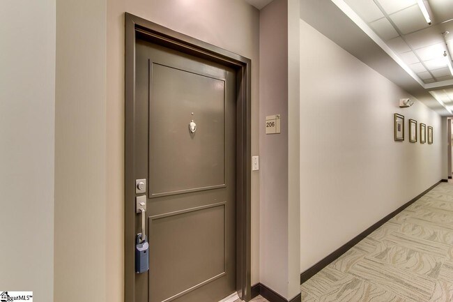 Building Photo - 155 Riverplace