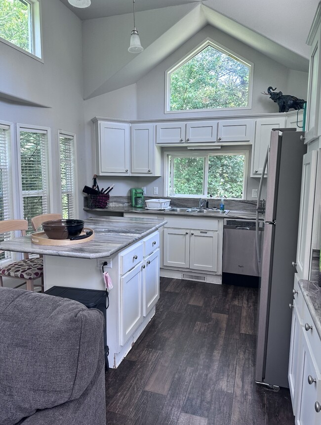 Building Photo - 11350 NW 185th Pl