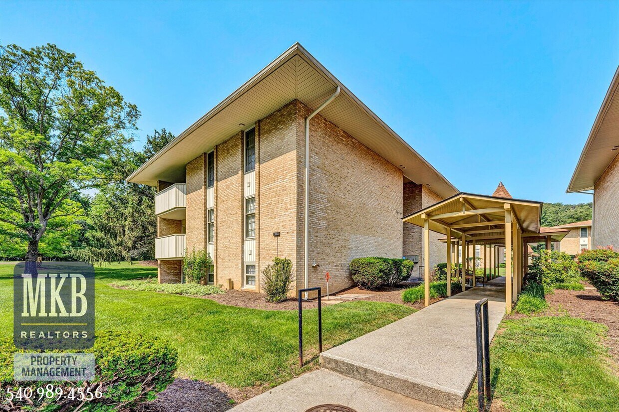 Foto principal - 5260 Crossbow Cir