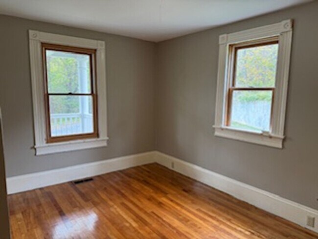 Foto del edificio - Single Family Home Close to Downtown Lexin...