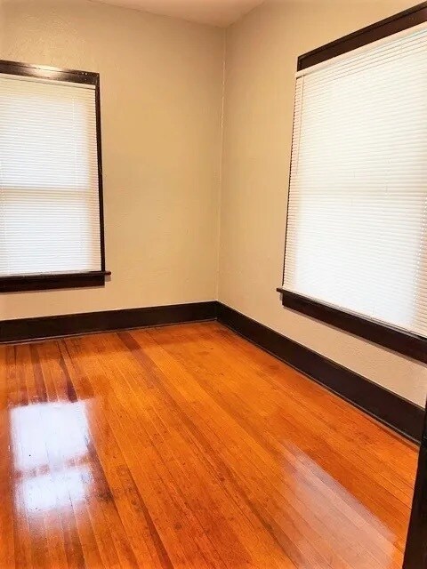 Foto del edificio - 310 Pullen Ave