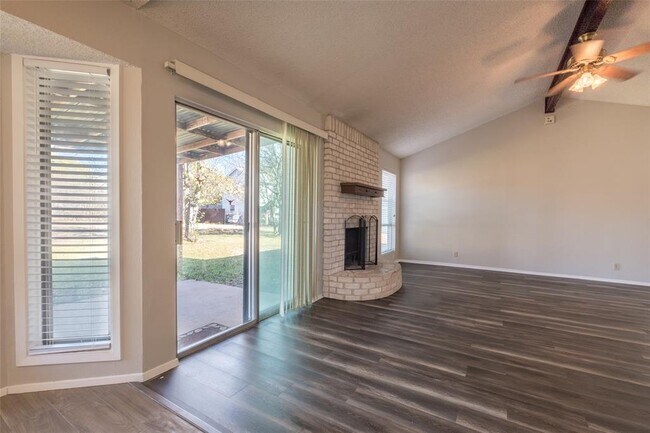 Foto del edificio - 601 Osage Dr