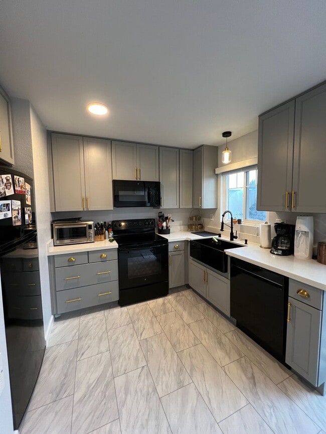 Foto del edificio - 2 Bedroom 2 Bath Updated Condo Marina - Av...