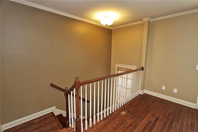 Building Photo - 7605 Lowery Oak Dr