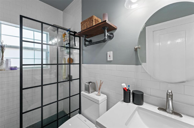 Foto del edificio - 2408 White Oak Dr