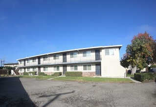Building Photo - 2040 Beatrice Ct