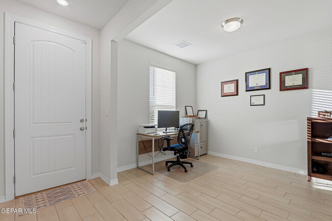 Foto del edificio - 11150 Blazing Star Pl
