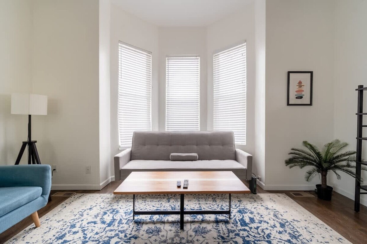 Foto principal - 2334 SE 8th Ave